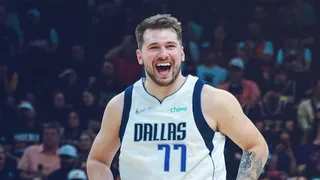 Luka Doncic aplastó a Phoenix Suns y guio a Dallas Mavericks a las finales de Conferencia