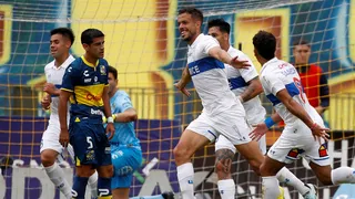 Mena asistió y Di Santo con cabezazo anotó para la UC ante Everton