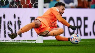 Hugo Lloris sobre “Dibu” Martínez: Hay cosas que no sé, como hacer estupideces en el arco