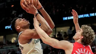 Antetokounmpo volvió para conducir a los Bucks a la victoria ante Bulls