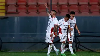 Ñublense debutó con buen pie en el Campeonato al imponerse ante Unión Española en Santa Laura