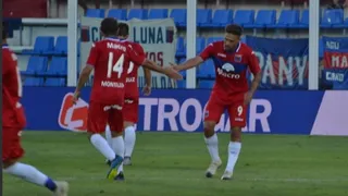 Col golazo de Walter Montillo incluido: Tigre y Banfield empataron en “guerra de goles”