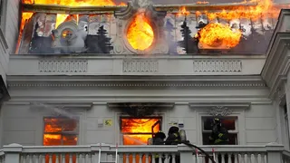 Mujica por incendio de histórica casona del COCh: Nos embarga una tristeza muy grande