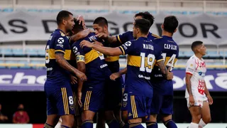 Boca Juniors goleó a Huracán y espera por River Plate en la Copa Maradona