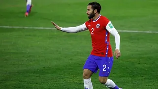 ¡Confirmado! La Roja oficializó la baja de Eugenio Mena para Clasificatorias