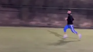 El intenso entrenamiento de Mauricio Isla a la espera de encontrar club para seguir su carrera