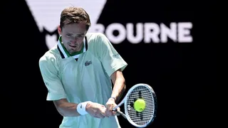 Medvedev y Rublev tuvieron aplastantes estrenos en el Abierto de Australia