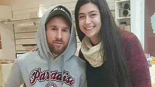 Lionel Messi causó furor con su presencia en un mall de Rosario