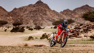 José Ignacio Cornejo se recuperó y avanzó 12 lugares en el inicio del Dakar