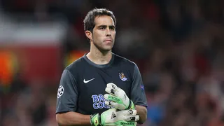 Claudio Bravo y Mark González, salpicados por caso de evasión de impuestos en Real Sociedad