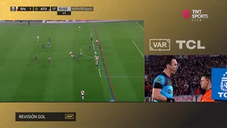 Con revisión del VAR: El polémico gol anulado a Paulo Díaz en River ante Atlético Tucumán