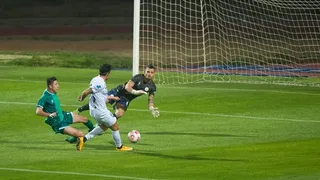 Rodelindo Román salvó un empate ante San Antonio en duelo que tuvo asistencia de Jaime Valdés