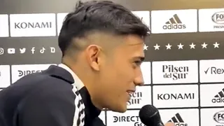 “Ya me tiene chato”: Pablo Solari se coló en la conferencia de prensa de Jeyson Rojas