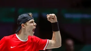 Denis Shapovalov venció a Karen Khachanov e igualó la serie semifinal entre Canadá y Rusia