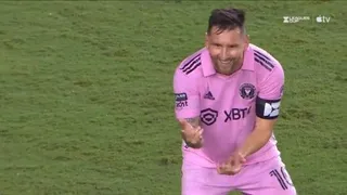 A lo Spiderman: La nueva celebración de Lionel Messi como superhéroe