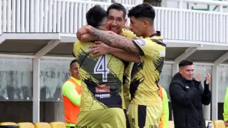 Lautaro de Buin venció a Iberia y respiró en el fondo de la Segunda División