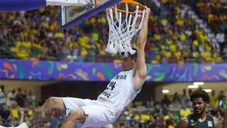 Baloncesto: Argentina venció en emocionante final a Brasil y conquistó la Copa América