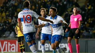 La UC dio una muestra de carácter y remontó contra Coquimbo en el inicio del Campeonato