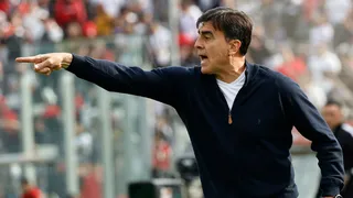 Quinteros: Me preocupa hacer bien nuestro trabajo y que los rivales pierdan puntos