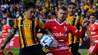 River Plate se estrelló duramente en su debut en la Copa Libertadores ante The Strongest