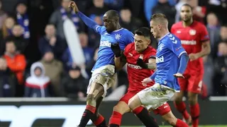 El golazo de Charles Aránguiz en la victoria de Bayer Leverkusen sobre Rangers