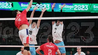 Chile sucumbió ante Argentina y deberá jugar cuartos en el vóleibol masculino de Santiago 2023