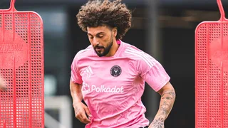 “Letra chica” en el traspaso de Maximiliano Falcón complica a Colo Colo