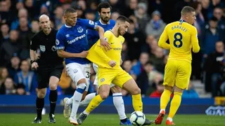 Everton tumbó a un Chelsea que acentuó su irregular presente