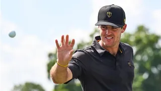 Mito Pereira quedó en el top 10 tras la primera ronda en Omán