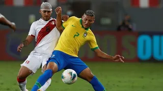 Miguel Trauco sufrió una lesión y está en duda para enfrentar a la Roja