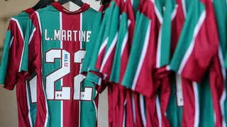 ¿Y Marcos Acuña? El aparente olvido de Fluminense al regalarle camisetas a la selección argentina