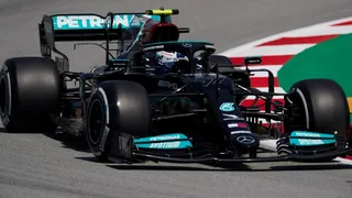 Valtteri Bottas superó a Verstappen y Hamilton en el primer entrenamiento del GP de España