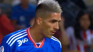 [VIDEO] Leandro Fernández se inscribió con un golazo de tiro libre ante River Plate