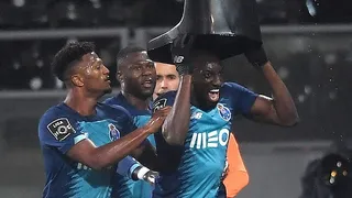 Marega ironizó con irrisoria multa impuesta a Vitoria Guimaraes por insultos racistas