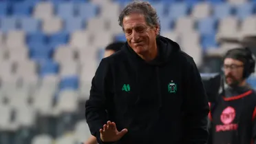 El destino que puede devolver a Mario Salas al fútbol chileno tras meses fuera