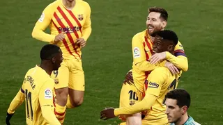 Barcelona derrotó a Osasuna y le metió presión al líder Atlético de Madrid en España