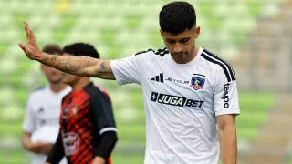 Escándalo en Colo Colo: jugador protagoniza polémica tras derrota en el Superclásico