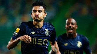 ¡No le bastó con convertirle a Chile! Luis Díaz anotó un golazo en clásico de Porto y Sporting