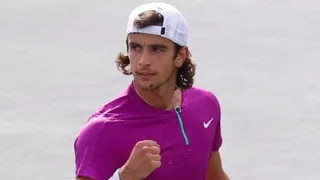 Lorenzo Musetti ganó duelo de compatriotas y se adjudicó el ATP de Nápoles