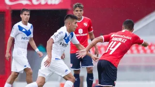 Pablo Galdames fue titular en derrota de Vélez ante Independiente en la Copa de la Superliga