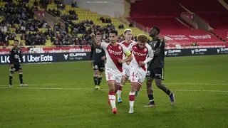 AS Mónaco goleó a Ajaccio con Guillermo Maripán en cancha