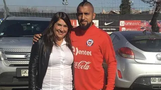 Con Vidal a la cabeza: Los saludos de deportistas y clubes en el Día de la madre