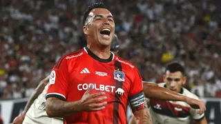 Revive el triunfo de Colo Colo sobre Colón en la gran despedida de Esteban Paredes