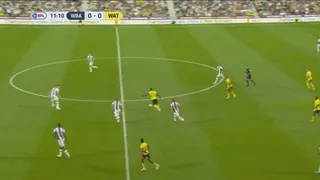 ¿Al Puskas? Compañero de Francisco Sierralta en Watford anotó un golazo de media cancha