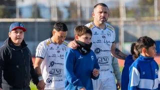 Escupió a un rival y recibió seis fechas: el duro castigo que sacude al fútbol chileno