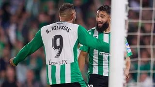 Sin Claudio Bravo: Betis publicó la nómina para sus amistosos ante Colo Colo y River