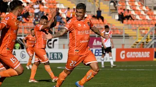 Cobreloa volvió a los triunfos en un partidazo ante Curicó Unido en Calama