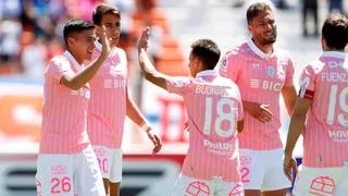 U. Católica se impuso en trabajado duelo a Cobresal y encendió la lucha por el título con Colo Colo