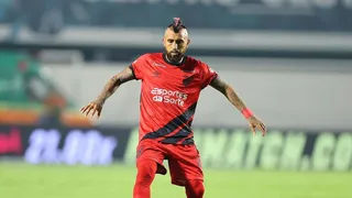 Arturo Vidal jugó un tiempo en empate de Paranaense ante Atlético Mineiro