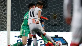 Felipe Reynero liquidó de contragolpe y le dio el triunfo a Cobresal sobre Universidad de Chile